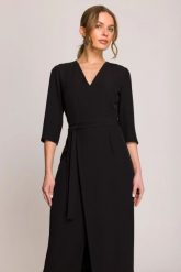 Elegancka sukienka midi z dekoltem V i rozcięciem czarna. Czarne sukienki damskie Stylove, do pracy, na lato, s, bez wzorów, z elastanu, biznesowe, bez kołnierzyka, dla wysokich, bez ramiączek, midi, dopasowane. Za 389.00 zł.