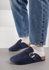 Granatowe Klapki z Ozdobnym Paskiem i Klamrą Calevelis. Niebieskie klapki damskie Born2be, bez wzorów, z jeansu, eleganckie, z okrągłym noskiem, bez obcasa, na obcasie, bez zapięcia. Za 69.99 zł.