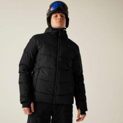 Kurtka narciarska męska z membraną Camber II Dare 2b. Czarne kurtki sportowe męskie Dare 2B, na zimę, m, bez wzorów, z tkaniny, bez kaptura, narciarskie. W wyprzedaży za 499.99 zł.