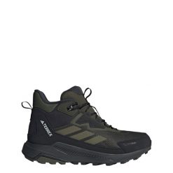 Buty trekkingowe Terrex Anylander CLIMAWARM+. Brązowe trekkingi męskie Adidas, bez zapięcia. Za 529.00 zł.