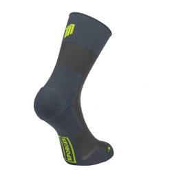 MARATHON GREY - SKARPETKI DO BIEGANIA. Szare skarpetki damskie SPORCKS, bez wzorów, z materiału. Za 160.00 zł.