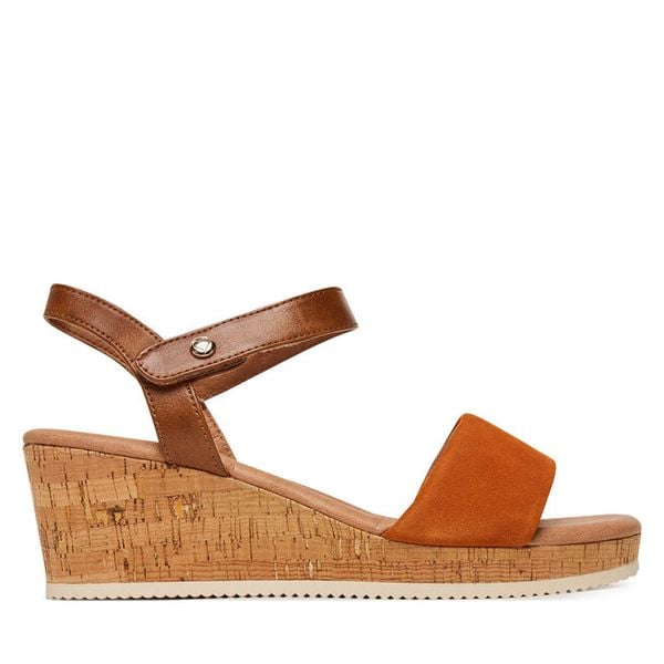 Sandały Marco Tozzi. Brązowe sandały damskie Marco Tozzi, bez wzorów, bez obcasa, na koturnie, bez zapięcia. Za 299.99 zł.