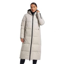 Damska długa kurtka Tenson Shanna Coat 2.0. Szare kurtki sportowe damskie Tenson, bez wzorów, z puchu, bez ramiączek, bez kaptura, trekkingowe. W wyprzedaży za 1,185.00 zł.