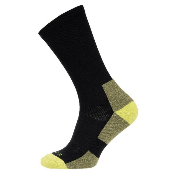 Skarpety Trekkingowe Na Giean Medium Weight Crew Black. Czarne skarpetki damskie NA GIEAN, bez wzorów, z wełny. Za 89.99 zł.