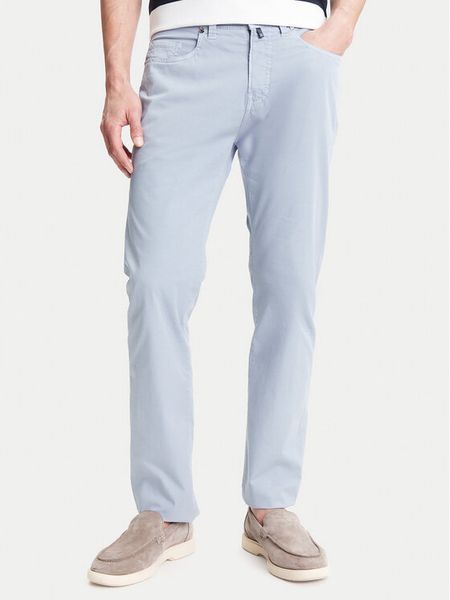 Pierre Cardin Spodnie materiałowe C3 34540.4023 Błękitny Tapered Fit. Niebieskie spodnie materiałowe męskie Pierre Cardin, bez wzorów, z bawełny. Za 249.99 zł.