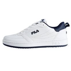 Buty męskie Fila Rega - białe, casualowe tenisówki. Białe trampki męskie Fila, bez wzorów, z gumy, klasyczne, bez zapięcia. Za 190.99 zł.