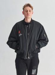 PAKO LORENTE – Kurtka dwustronna M22SF-5X-001-C-0. Czarne kurtki męskie Pako Lorente, na wiosnę, l, bez wzorów, z poliesteru, bez kaptura. Za 299.99 zł.