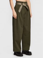 Pinko Spodnie materiałowe Penni 1G189X A054 Zielony Relaxed Fit. Zielone spodnie materiałowe damskie Pinko, bez wzorów, z bawełny. Za 1,389.00 zł.