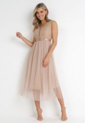 Ciemnobeżowa Rozkloszowana Sukienka Tiulowa z Koronką Celila. Brązowe sukienki damskie Born2be, na co dzień, m, z aplikacjami, z koronki, eleganckie, bez kołnierzyka, bez ramiączek, midi, rozkloszowane. Za 159.99 zł.