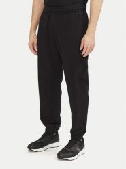 EA7 Emporio Armani Spodnie dresowe 7M000154 AF10432 UC001 Czarny Regular Fit. Czarne spodnie sportowe męskie EA7 Emporio Armani, m, bez wzorów, z bawełny. Za 259.99 zł.