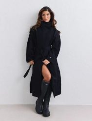 Damski płaszcz wodoodporny oddychający czarny. Czarne płaszcze damskie Aim'n, m, bez wzorów, z materiału, eleganckie, bez kołnierzyka, bez kaptura. Za 861.00 zł.