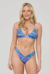 Bikini V-Cut How High. Niebieskie stroje kąpielowe damskie OOSC, s, bez wzorów, z materiału. Za 122.99 zł.