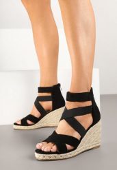 Czarne Sandały Vices na Plecionym Koturnie w Stylu Boho Telomaris. Czarne sandały damskie Born2be, bez wzorów, bez obcasa, na koturnie, bez zapięcia. Za 109.99 zł.
