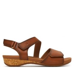 Sandały Josef Seibel. Brązowe sandały damskie Josef Seibel, bez wzorów, bez obcasa, na płaskiej podeszwie, bez zapięcia. Za 409.99 zł.