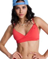 Stanik bikini typu bralette dla Kobiety SOLID ESSENTIALS Czerwony. Czerwone stroje kąpielowe damskie Roxy, xs, bez wzorów, z elastanu. Za 149.99 zł.