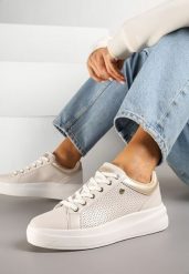 Jasnobeżowe Sneakersy Typu Tenisówki z Ozdobną Perforacją Mariselia. Brązowe trampki i tenisówki damskie Renee, bez wzorów, bez zapięcia. Za 109.99 zł.