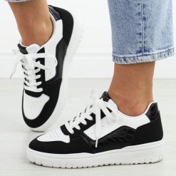 Białe czarne sportowe buty damskie McBraun 23263. Białe obuwie sportowe damskie McBraun, na lato, bez wzorów, ze skóry, bez zapięcia, na fitness i siłownię. Za 99.00 zł.