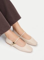 MEXX Baleriny EO-CC2553-1 Beżowy jasny. Brązowe balerinki damskie Mexx, bez wzorów, ze skóry, bez obcasa, bez zapięcia. Za 269.99 zł.