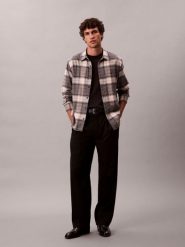 Calvin Klein Jeans koszula flanelowa Mężczyźni Comfort Fit Bawełna beżowy|szary, S. Brązowe koszule męskie Calvin Klein Jeans, m, bez wzorów, z bawełny, klasyczne, bez kołnierzyka, bez ramiączek. Za 229.95 zł.
