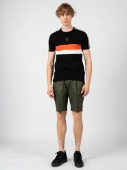 Antony Morato Szorty "Gustaf" | MMSH00177-FA900125 | Gustaf | Mężczyzna | Khaki, Zielony. Brązowe szorty męskie Antony Morato, bez wzorów, z bawełny. W wyprzedaży za 179.00 zł.