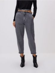 Jeansy paperbag z paskiem - szary. Szare jeansy damskie Reserved, bez wzorów, z bawełny. Za 139.99 zł.