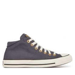 Trampki Converse. Fioletowe trampki i tenisówki damskie Converse, bez wzorów, bez zapięcia. Za 179.99 zł.
