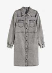 Krótka sukienka jeansowa. Szare sukienki damskie bonprix, bez wzorów, z denimu, bez kołnierzyka, bez ramiączek, mini, szmizjerki. Za 229.99 zł.