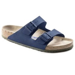 Klapki męskie Birkenstock Arizona. Niebieskie klapki męskie Birkenstock, bez wzorów, z jeansu, bez zapięcia. Za 287.00 zł.