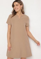 Ciemnobeżowa Sukienka Trapezowa Mini z Kieszeniami Hreona. Brązowe sukienki damskie Born2be, l, bez wzorów, bez kołnierzyka, bez ramiączek, mini, trapezowe. Za 84.99 zł.
