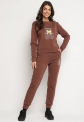 Brązowy Bawełniany Komplet Dresowy z Ociepleniem i Misiem Bluza i Spodnie z Gumką w Pasie Nelasina. Brązowe bluzy damskie Born2be, m, z aplikacjami, z bawełny, klasyczne, bez ramiączek, bez kaptura. Za 89.99 zł.