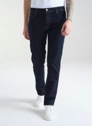 PAKO LORENTE – Granatowe spodnie męskie jeans. Spodnie materiałowe męskie Pako Lorente, bez wzorów, z bawełny. Za 149.99 zł.