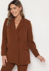 Brązowa Marynarka Dwurzędowa Mangane. Brązowe marynarki i żakiety damskie Born2be, bez wzorów, eleganckie, bez kołnierzyka, bez ramiączek. Za 129.99 zł.