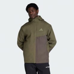 DWUWARSTWOWA KURTKA PRZECIWDESZCZOWA TERREX MULTI CLIMAPROOF. Brązowe kurtki męskie Adidas, l, bez wzorów, z materiału, klasyczne, bez kaptura. Za 529.00 zł.