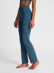 Spodnie legginsy z wysokim stanem dla kobiet Hummel. Brązowe legginsy damskie Hummel, bez wzorów, z elastanu. Za 203.20 zł.