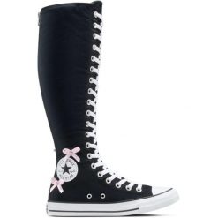 Buty sportowe Converse Chuck Taylor All Star XXHI Bows Studs. Czarne obuwie sportowe damskie Converse, bez wzorów, bez zapięcia. Za 463.75 zł.