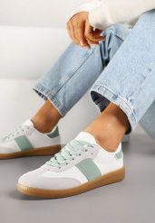 Biało-Zielone Sneakersy Tenisówki w Kultowym Stylu Neolithaen. Białe trampki i tenisówki damskie Renee, bez wzorów, z jeansu, bez zapięcia. Za 74.99 zł.