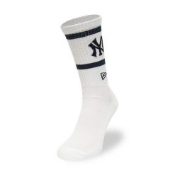 Skarpetki New York Yankees Premium. Białe skarpetki damskie New Era, bez wzorów, z bawełny. Za 128.99 zł.