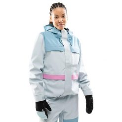 Damska kurtka snowboardowa oversize Siroko W8-W Yuki Light Blue. Niebieskie kurtki sportowe damskie SIROKO, m, bez wzorów, z materiału, bez ramiączek, bez kaptura, snowboardowy. Za 563.00 zł.