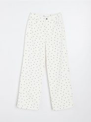 Jeansy wide leg z wysokim stanem - biały. Białe jeansy damskie Sinsay, bez wzorów, z jeansu, z podwyższonym stanem. Za 69.99 zł.