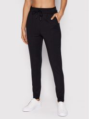 ONLY Spodnie materiałowe Poptrash 15115847 Czarny Regular Fit. Czarne spodnie materiałowe damskie ONLY, bez wzorów, z materiału. Za 169.99 zł.