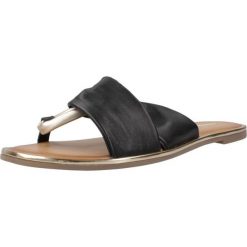 Sandały GIOSEPPO WHATELY Czarny. Czarne sandały damskie Gioseppo, bez wzorów, ze skóry, bez obcasa, bez zapięcia. Za 179.99 zł.