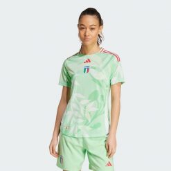 Koszulka Italy 25 (Women's Team) Away Authentic. Zielone koszulki sportowe damskie Adidas, s, bez wzorów, z materiału, bez ramiączek, do piłki nożnej. Za 699.00 zł.