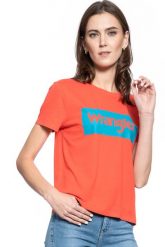 DAMSKI T-SHIRT WRANGLER LOGO TEE BITTERSWEET RED W7P3EVXBO 112132041. Czerwone t-shirty damskie Wrangler, s, bez wzorów, bez kołnierzyka, bez ramiączek. Za 69.99 zł.