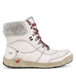 Botki Mustang. Białe botki damskie Mustang, bez wzorów, bez obcasa, na płaskiej podeszwie, bez zapięcia. Za 258.99 zł.