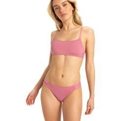 Dół bikini dla Kobiety BEACH CLASSICS BIKINI. Czerwone stroje kąpielowe damskie Roxy, m, bez wzorów, z elastanu. Za 139.99 zł.