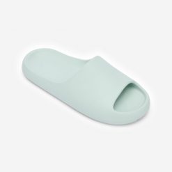 Klapki basenowe Nabaiji 500 Style. Niebieskie klapki damskie NABAIJI, bez wzorów, z materiału, sportowe, bez obcasa, bez zapięcia. Za 59.99 zł.