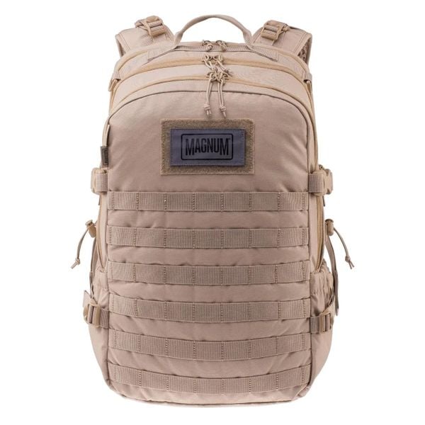 Plecak Urbantask Logo 25L. Czarne plecaki męskie MAGNUM, bez wzorów, z materiału. Za 293.90 zł.