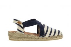 Sandały Toni Pons Vinaros Cru Mari Ecru Navy 204016, Granatowy, Materiał - 36. Niebieskie sandały damskie TONI PONS, bez wzorów, z bawełny, z okrągłym noskiem, bez obcasa, bez zapięcia. W wyprzedaży za 179.10 zł.