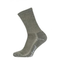 Skarpety Smartwool Classic Hike Light Cushion Crew. Zielone skarpetki damskie Smartwool, bez wzorów, z wełny. Za 71.99 zł.