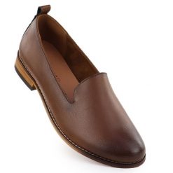 Półbuty damskie lordsy brązowe Potocki 19337. Brązowe półbuty damskie POTOCKI, bez wzorów, ze skóry ekologicznej, bez obcasa, bez zapięcia. Za 159.99 zł.